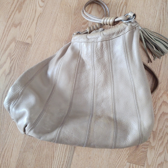 Stuart Weitzman tan handbag purse - Picture 12 of 14
